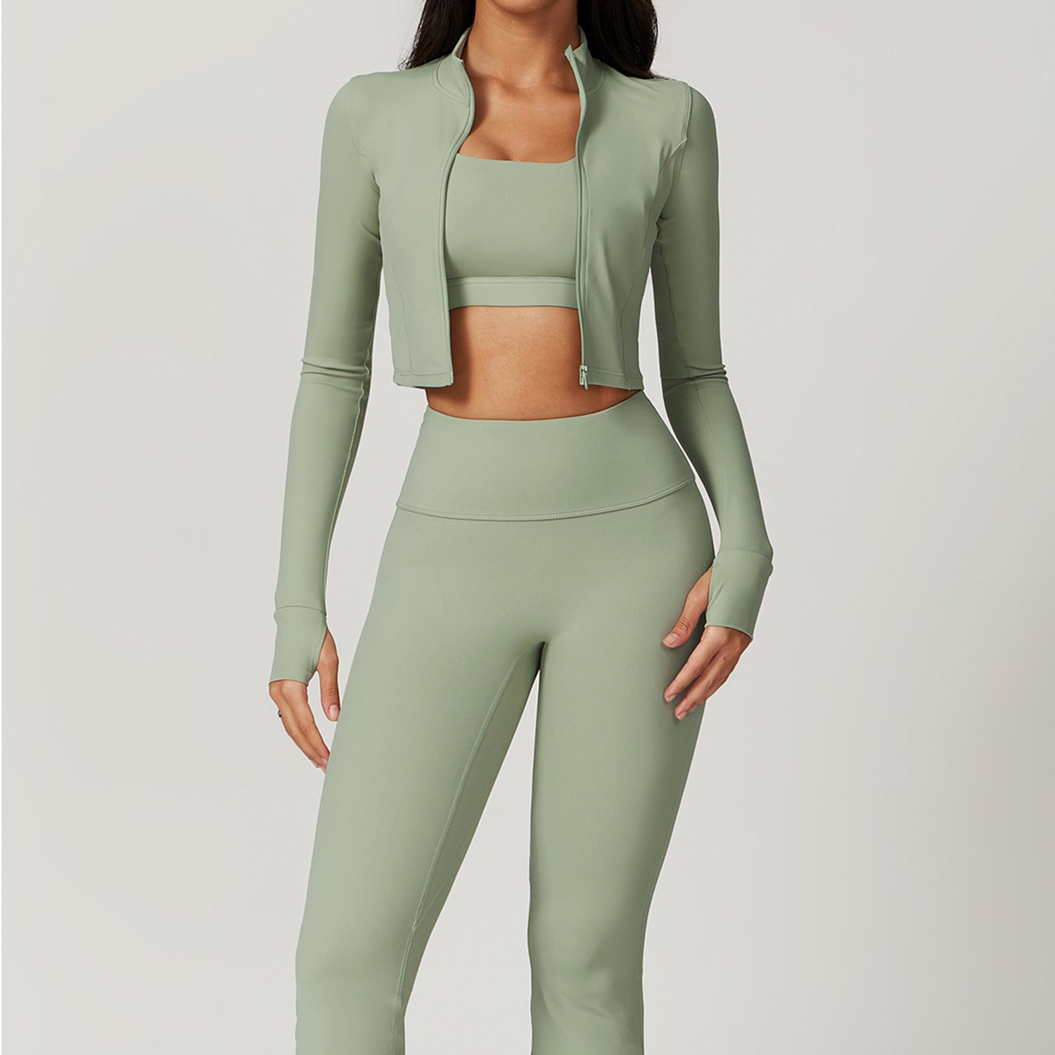 Tight-fitting yoga pants
