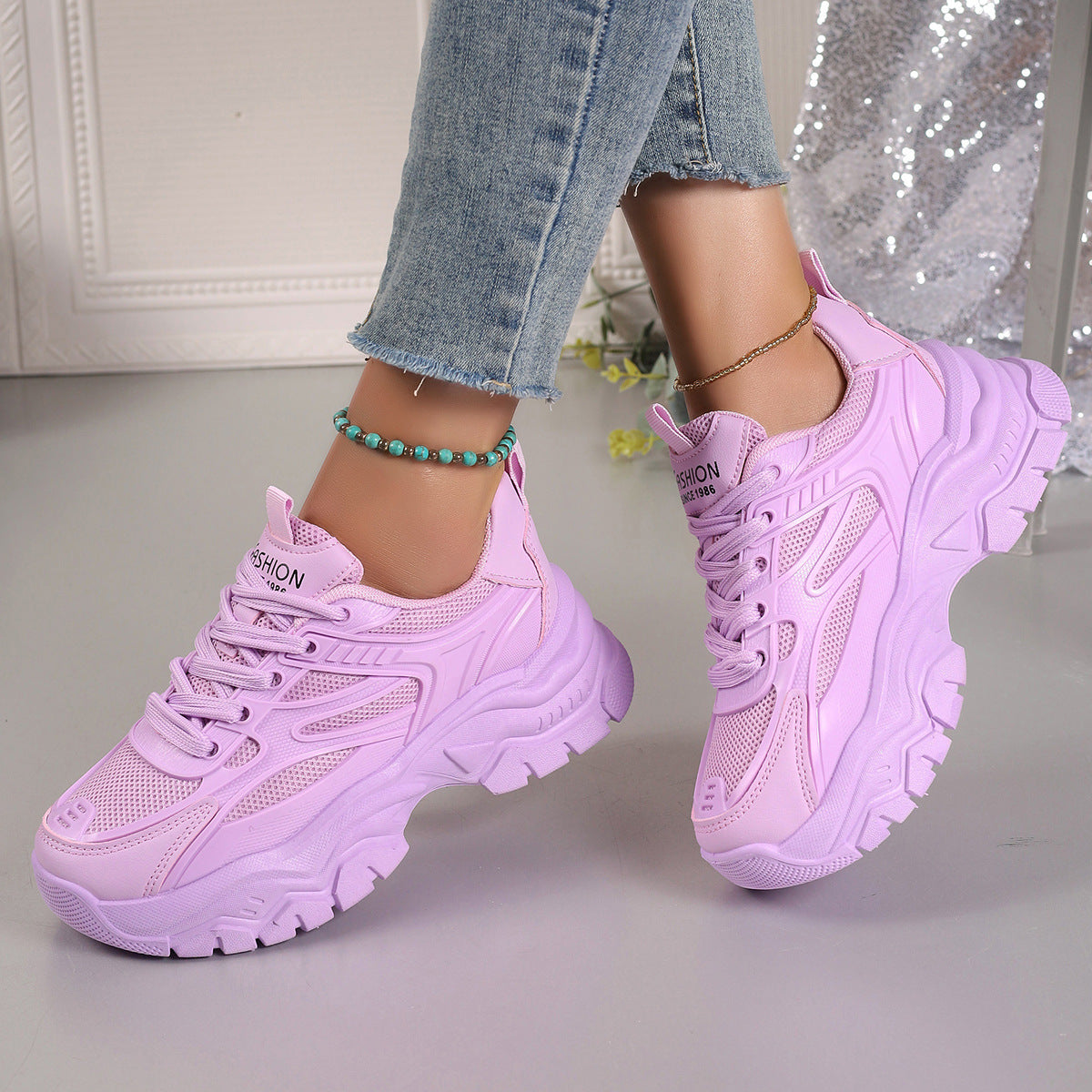 womens sports shoes